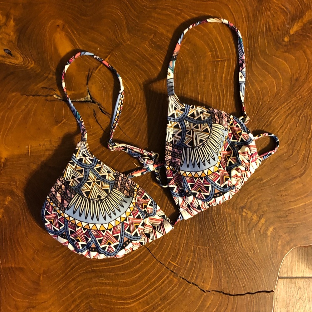 Billabong bikini top